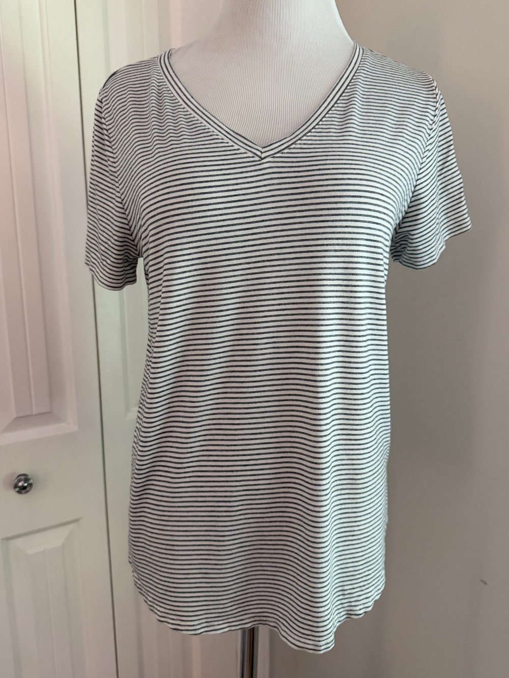 Green Envelope LA Black & White Striped V-Neck Short Sleeve Tee